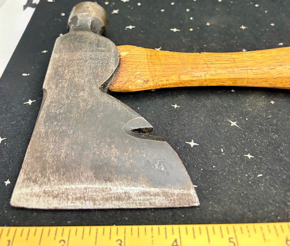 VTG True Temper Flint Edge Axe On 1 Side & Hammer On The Other Wood Handle 13″