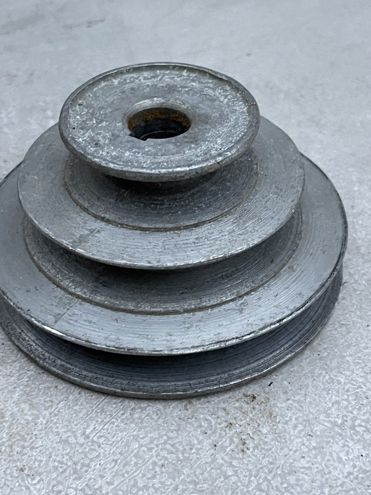 Vintage Tool Co three step pulley 5/8 dia shaft motor drill press