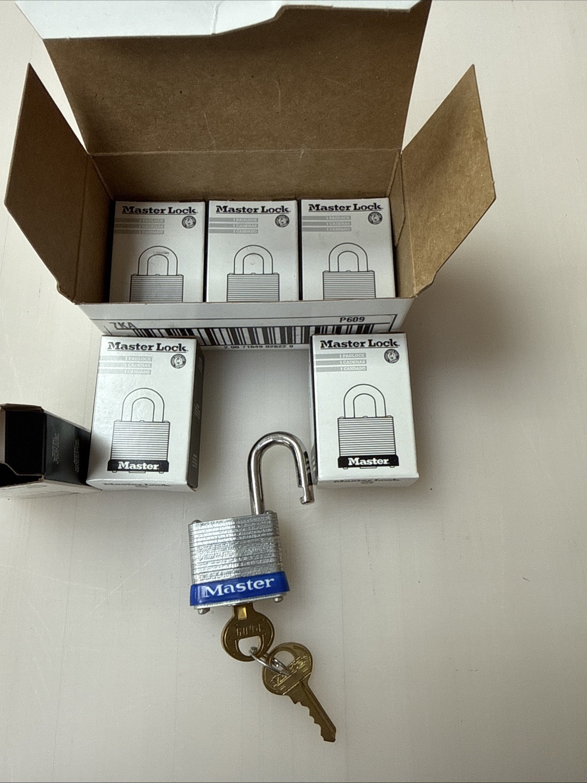 6 PACK: MasterLock Padlocks 7KA P609 Keyed Alike