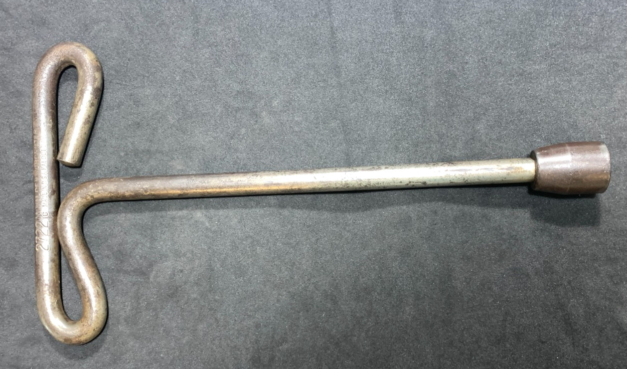 Antique Walden Worcester T Wrench for Lug Nut #2722 11/16 USA Pat. Oct 22, 1918
