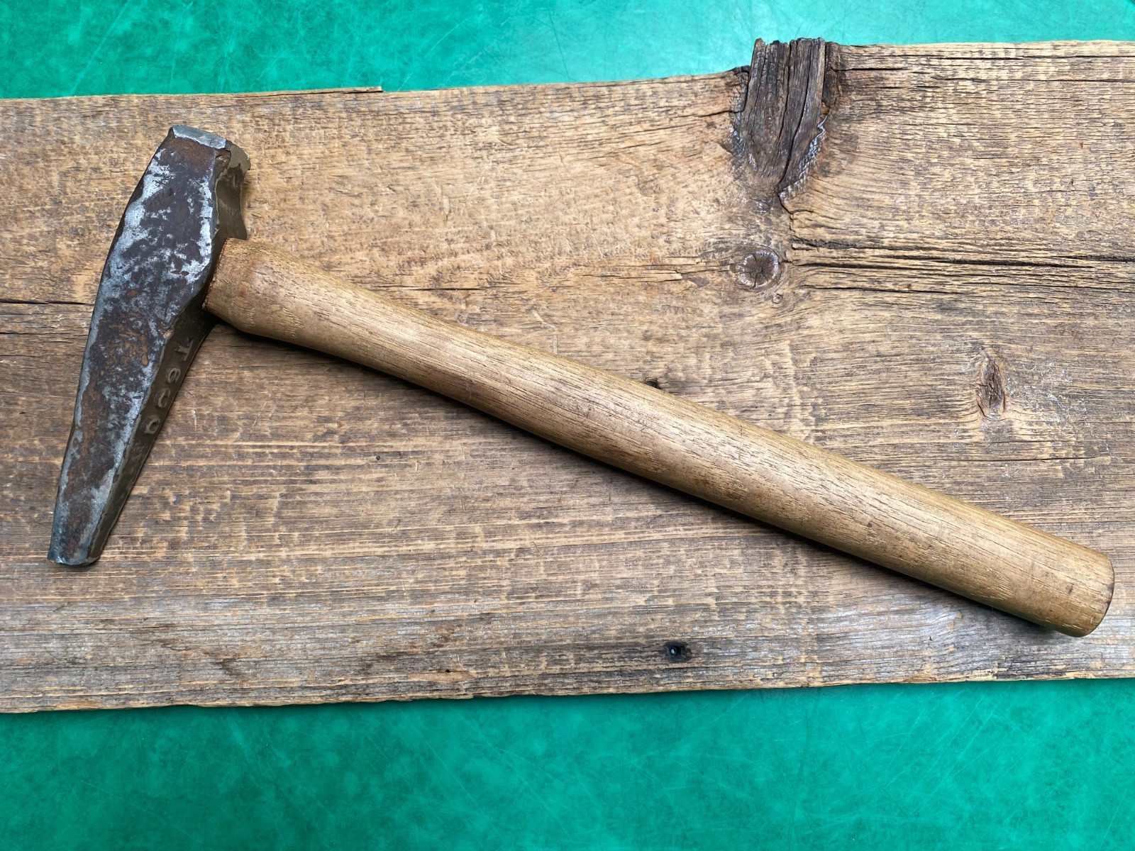 Vintage 2lb. 15 oz. Blacksmith Anvil/Forge Tapered Square Punch Hammer T600