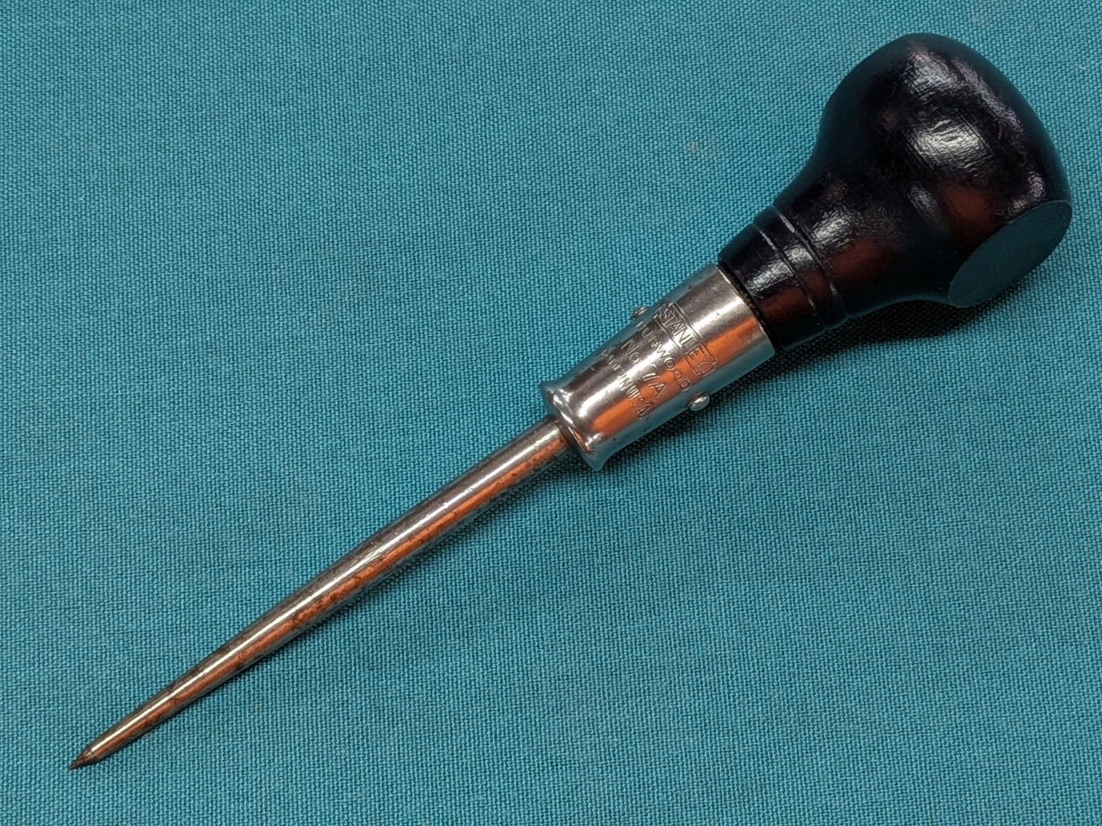 Stanley Hurwood No. 7A Scratch Awl with Steel Head Dark Blue Wood Handle, USA