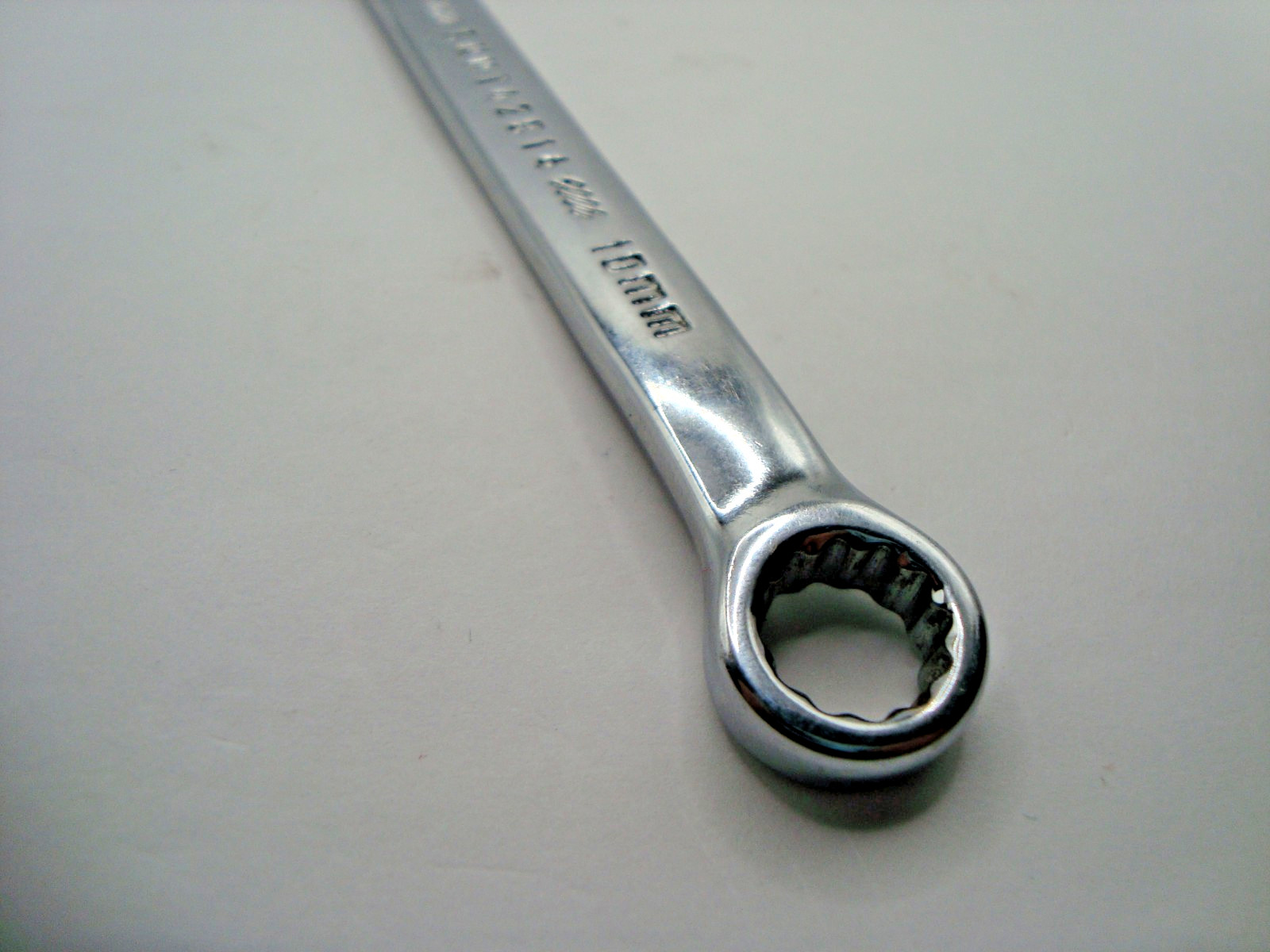 CRAFTSMAN CMMT42914 10mm COMBINATION WRENCH / 12 POINT / 5-3/4″ LONG