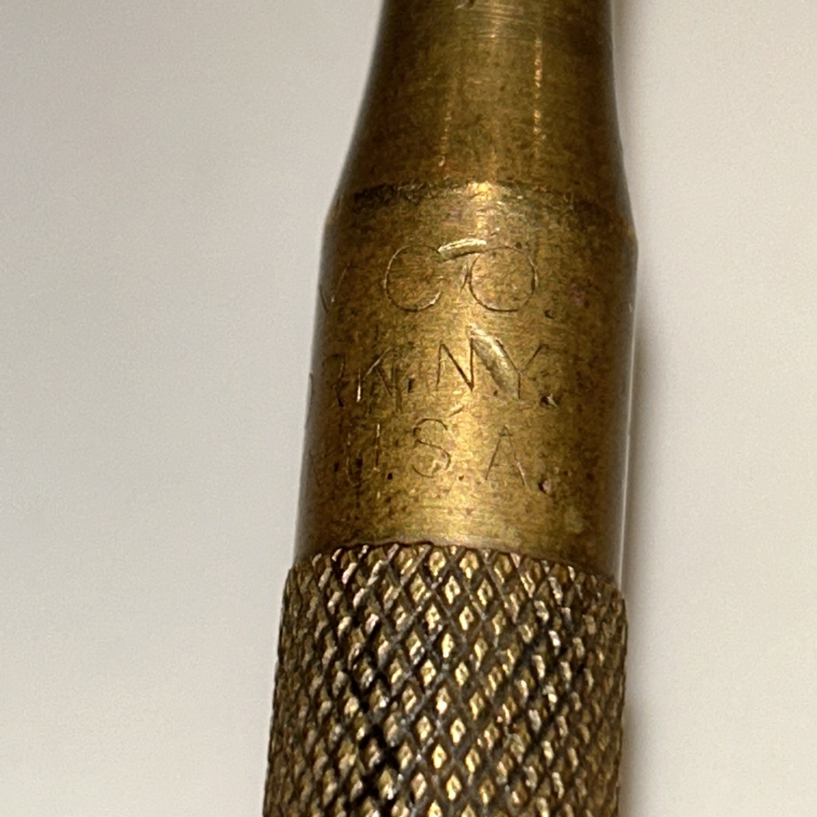VINTAGE FREY 1950’s – 1960’s 4 IN 1 NESTING FLAT HEAD SCREWDRIVER SET