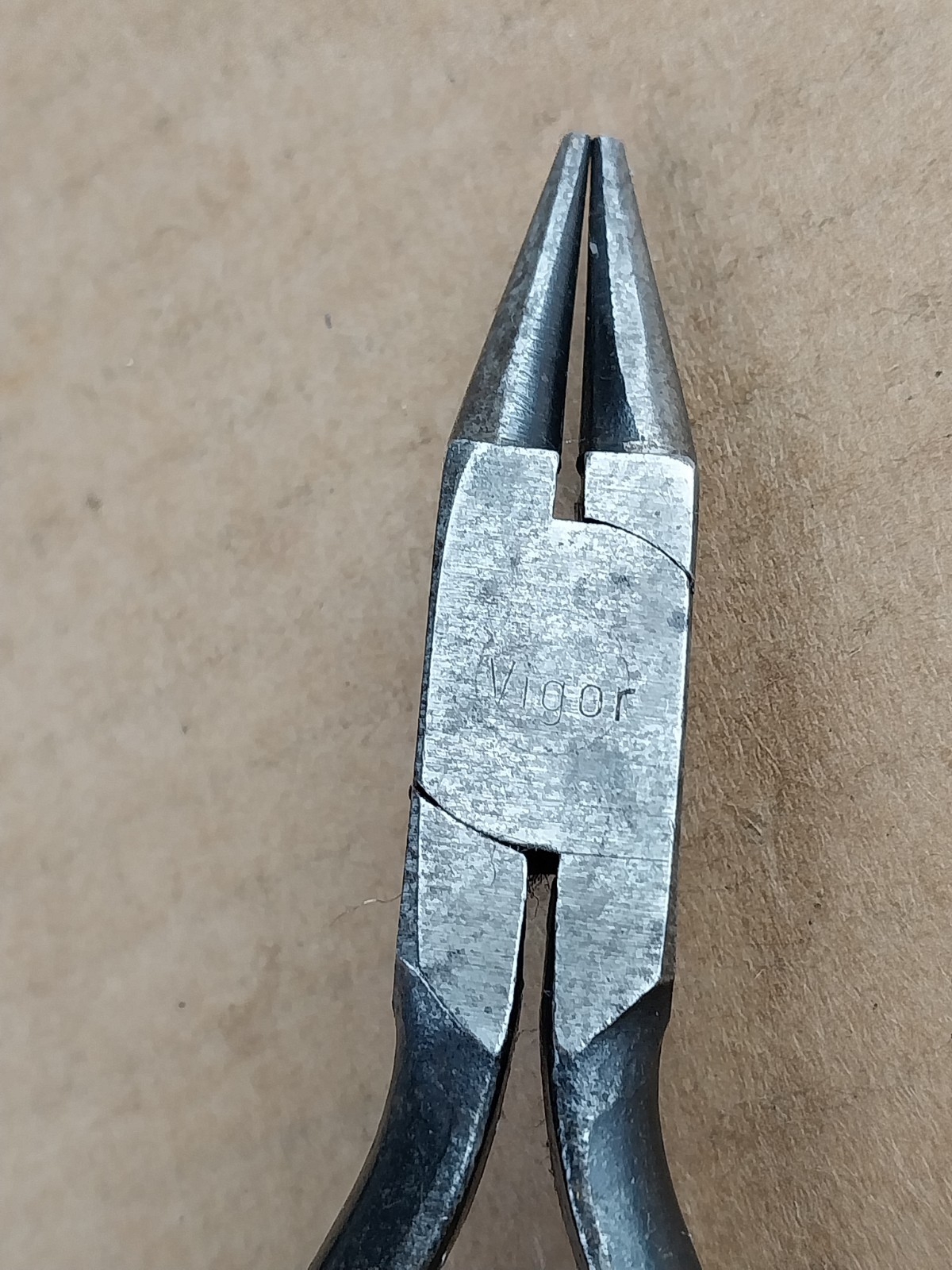 Vintage Vigor West Germany Small 4-3/4″ Round Nose Pliers Jeweler Watchmaker