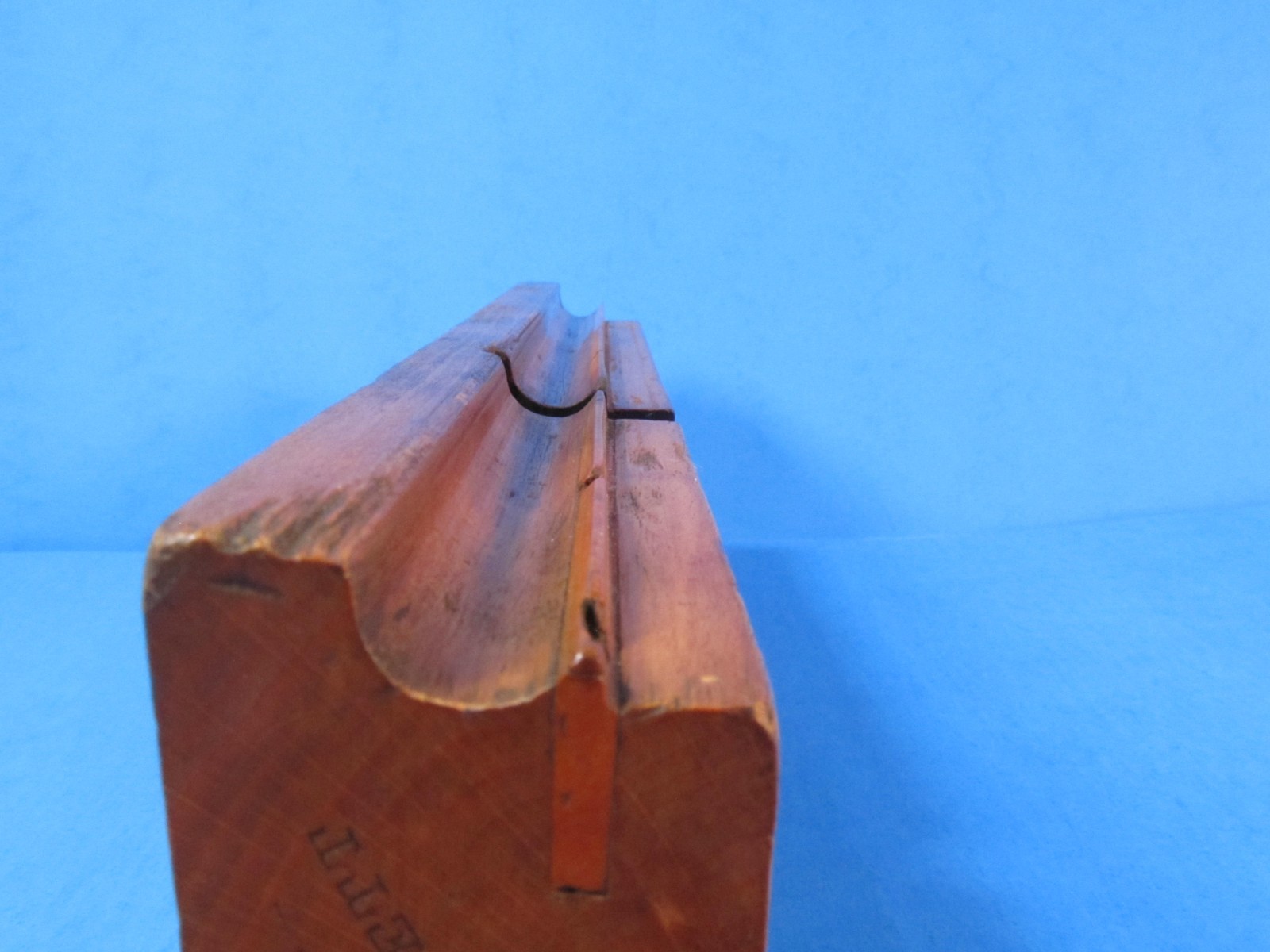 Barry & Way New York City boxed 1/2 side bead wood molding plane apple wood body