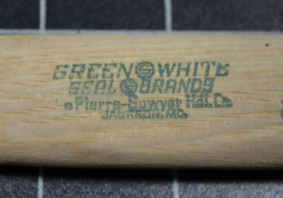 GREEN WHITE – SEAL BRAND – 12″ MACHINIST / BALL PEIN HAMMER HANDLE – NOS