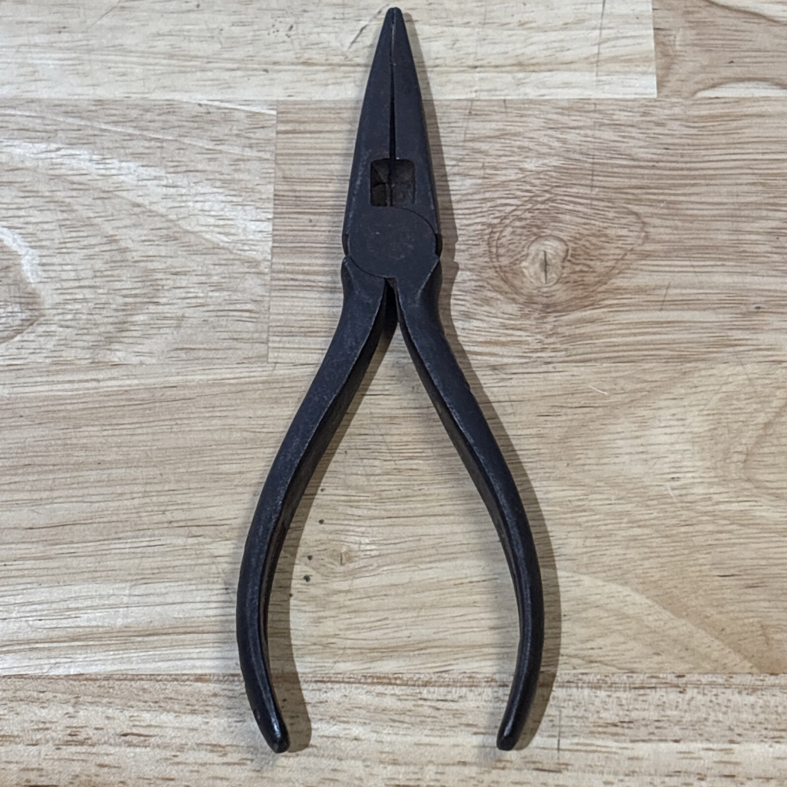 Pre Snap On 7″ Vacuum Grip Needle Nose Pliers No. 196 Vintage Newport, PA USA