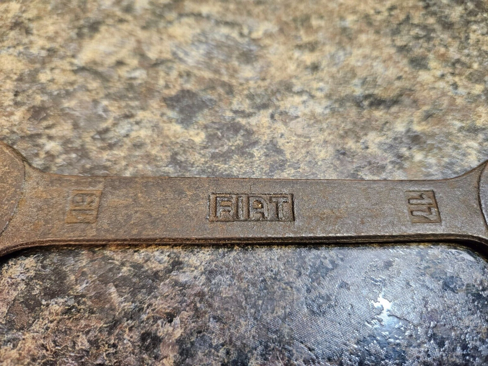 Vintage Fiat Open End Wrench 17mm / 19mm (Lot 610)