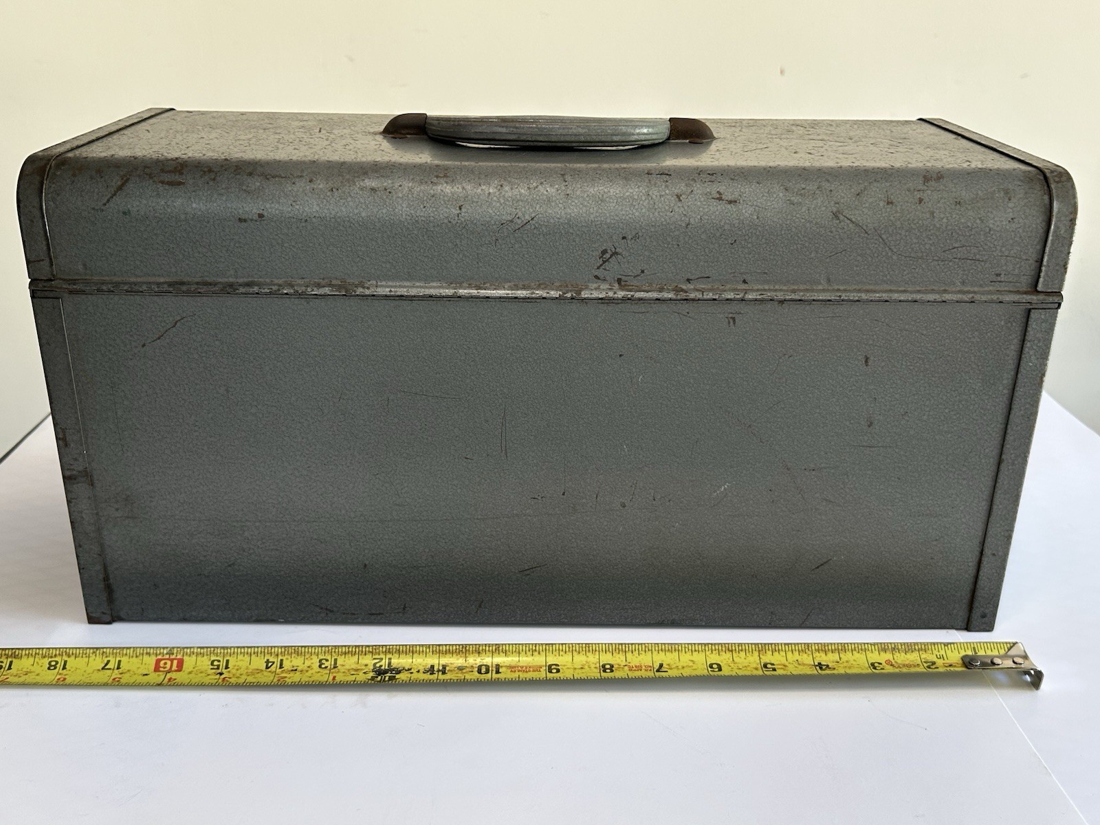 Vintage 1950’s Craftsman 6500 Mechanic Tool box with Metal Tray Early Logo