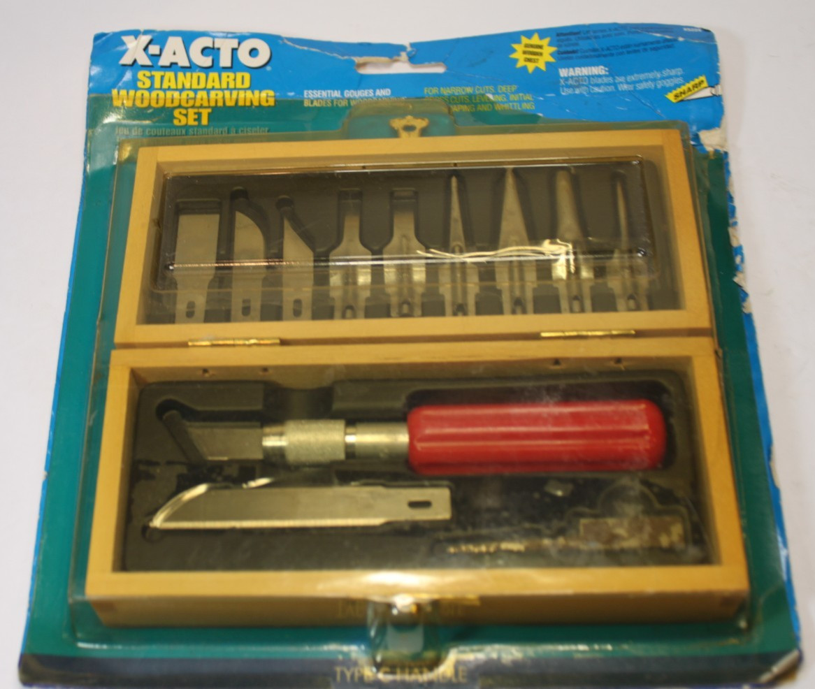 X-Acto Standard Woodcarving Set #X5224 in Wooden Box 13-Piece New Package