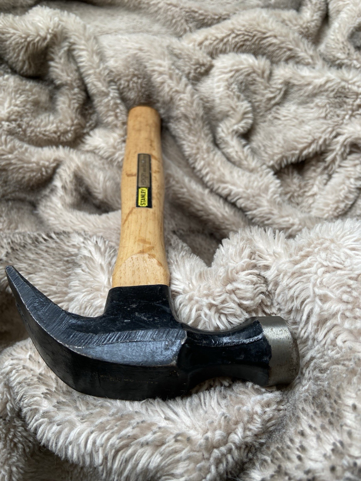 Stanley 16oz 51-616 Made In Mexico Hammer Hickory Handle