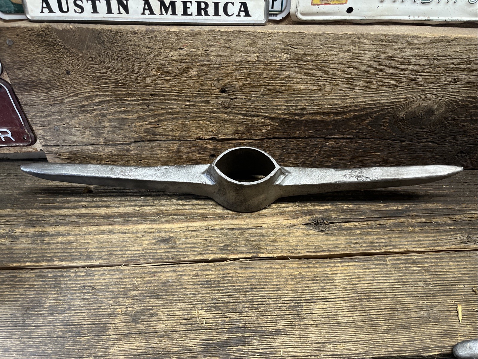 VINTAGE Hubbard Pick Axe Head 6 1/4 LB MINERS TOOL 21” Long – Old Steel USA
