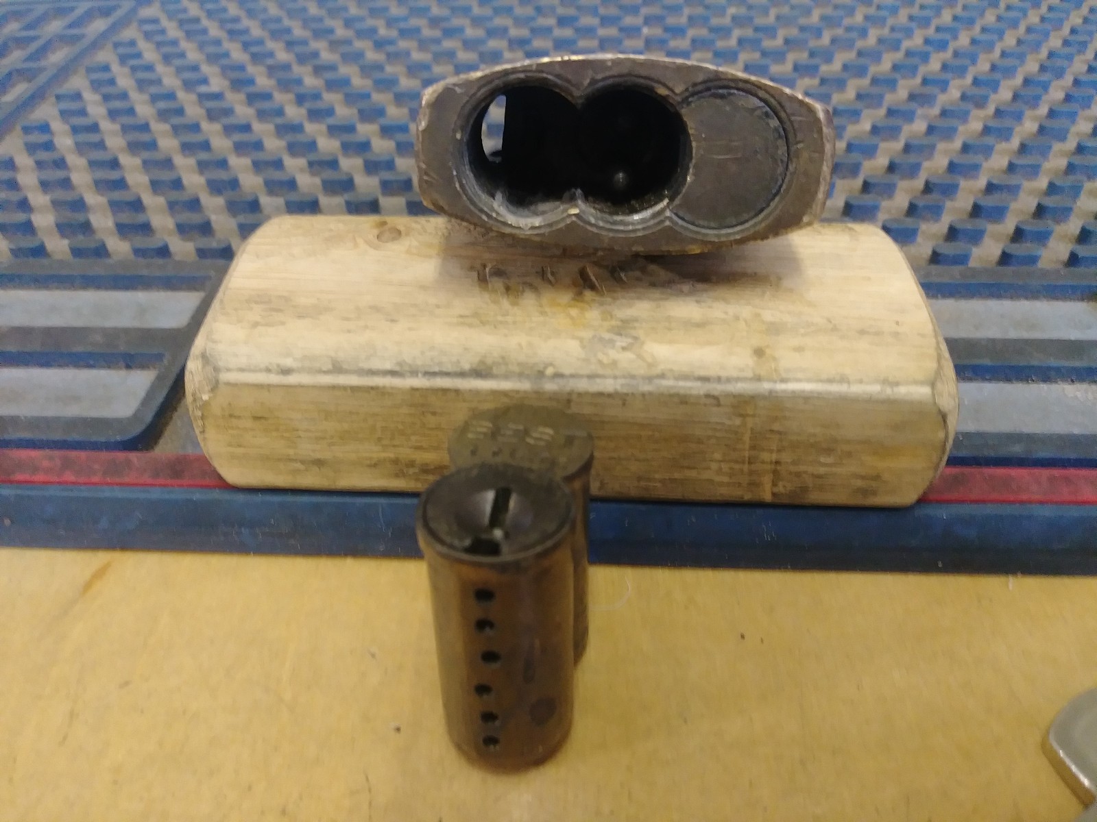Vintage BEST Padlock DOUGLAS AIR w/ORIGINAL CORE/new keys/MASTER CONTROL 11c50