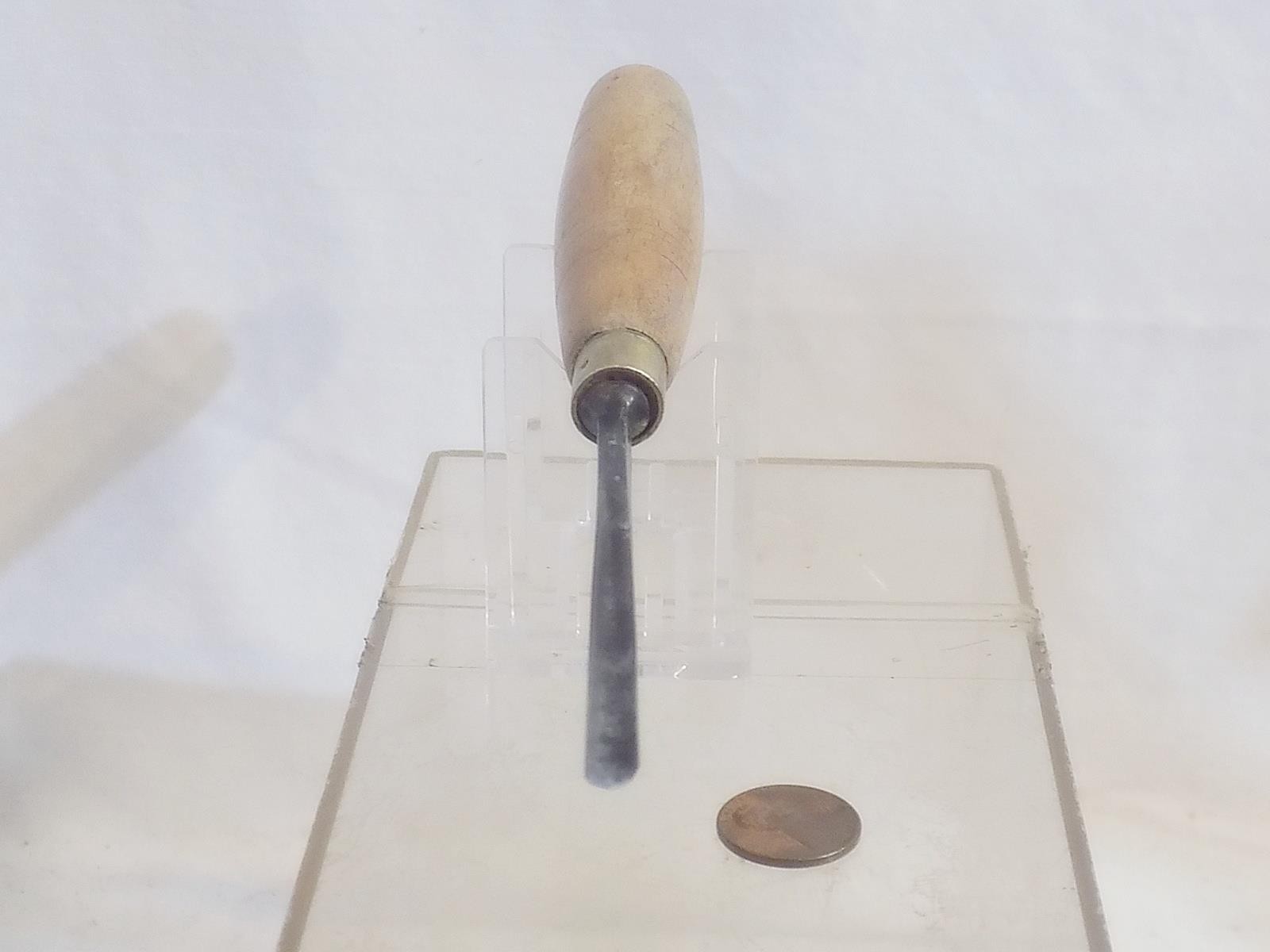 Vintage Henry Taylor Wood Carving Gouge Chisel #8 Sweep 1/4″ Cut 7.75″ Long
