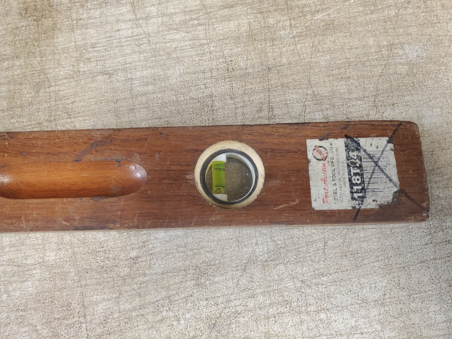 Vintage 24″ LEVEL PORT AUSTIN LEVEL & Tool 3-Bubble Wood 118T24
