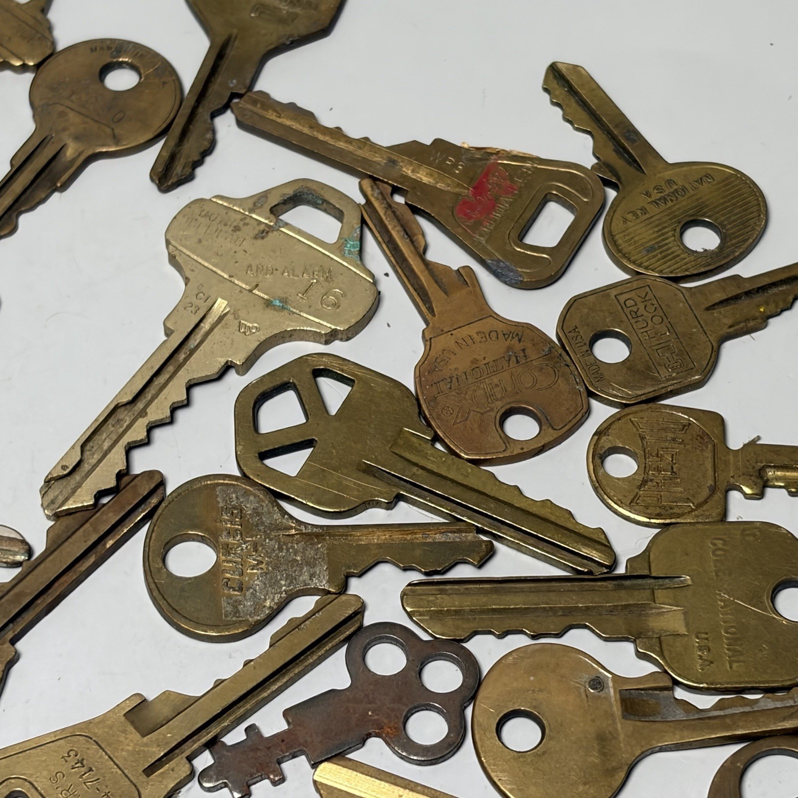 Lot of 25+ Decorative Keys Unique Mixed Styles Craft Repurpose Jewelry Brass