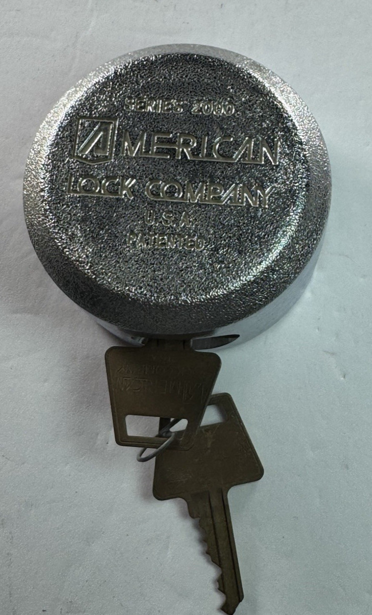Vintage American Lock Company Series 2000 hardened padlock 2 keys