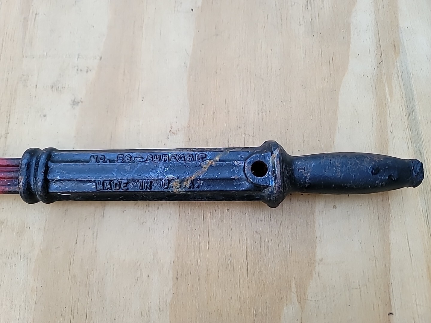 Vintage BRIDGEPORT Hardware No. 56 SUREGRIP Nail Puller Tool Made in USA