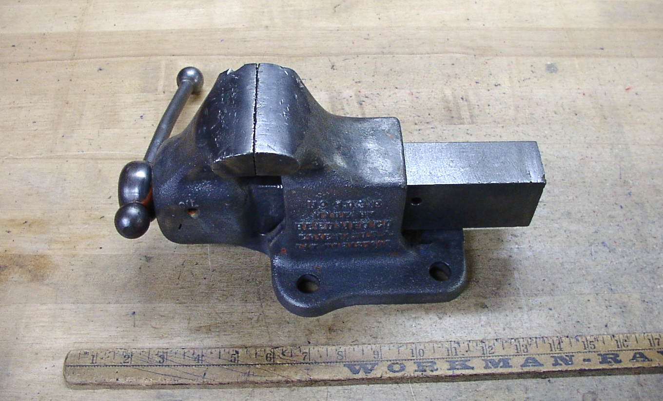 Vntg Reed Mfg. Co. 103R Bench Vise,22lb. 10oz,3″ Jaws,4″ Capacity,12″ Long,XLINT