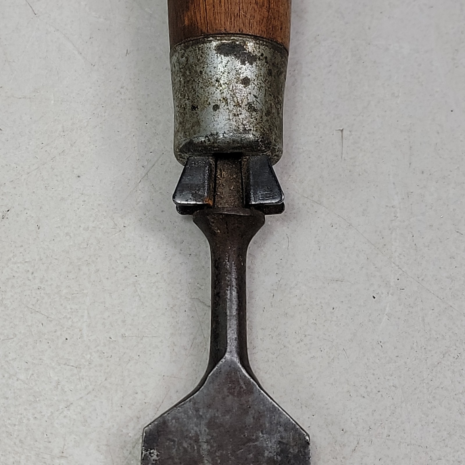 VTG G. I. Mix & Co 1-1/2″( 1.46″) Wood Chisel No 1EX Craftsman File Tool Handle