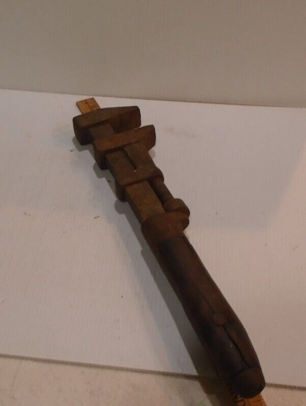 Vintage Coes Wrench Company???? Pipe Wrench