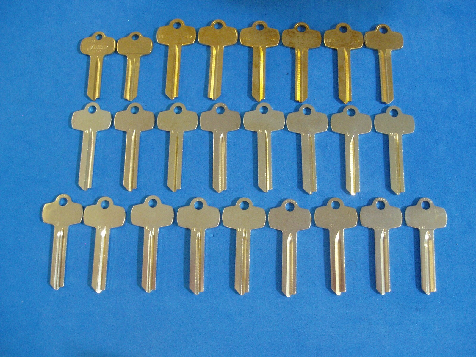 TWENTY FIVE PIECE KEY BLANK ASSORTMENT FITS BEST
