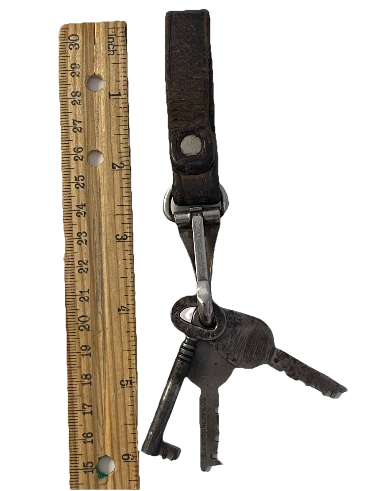 Vintage Antique Master Lock Lot Of 3 Keys And Old Leather Fob Keys Dont Fit Lock