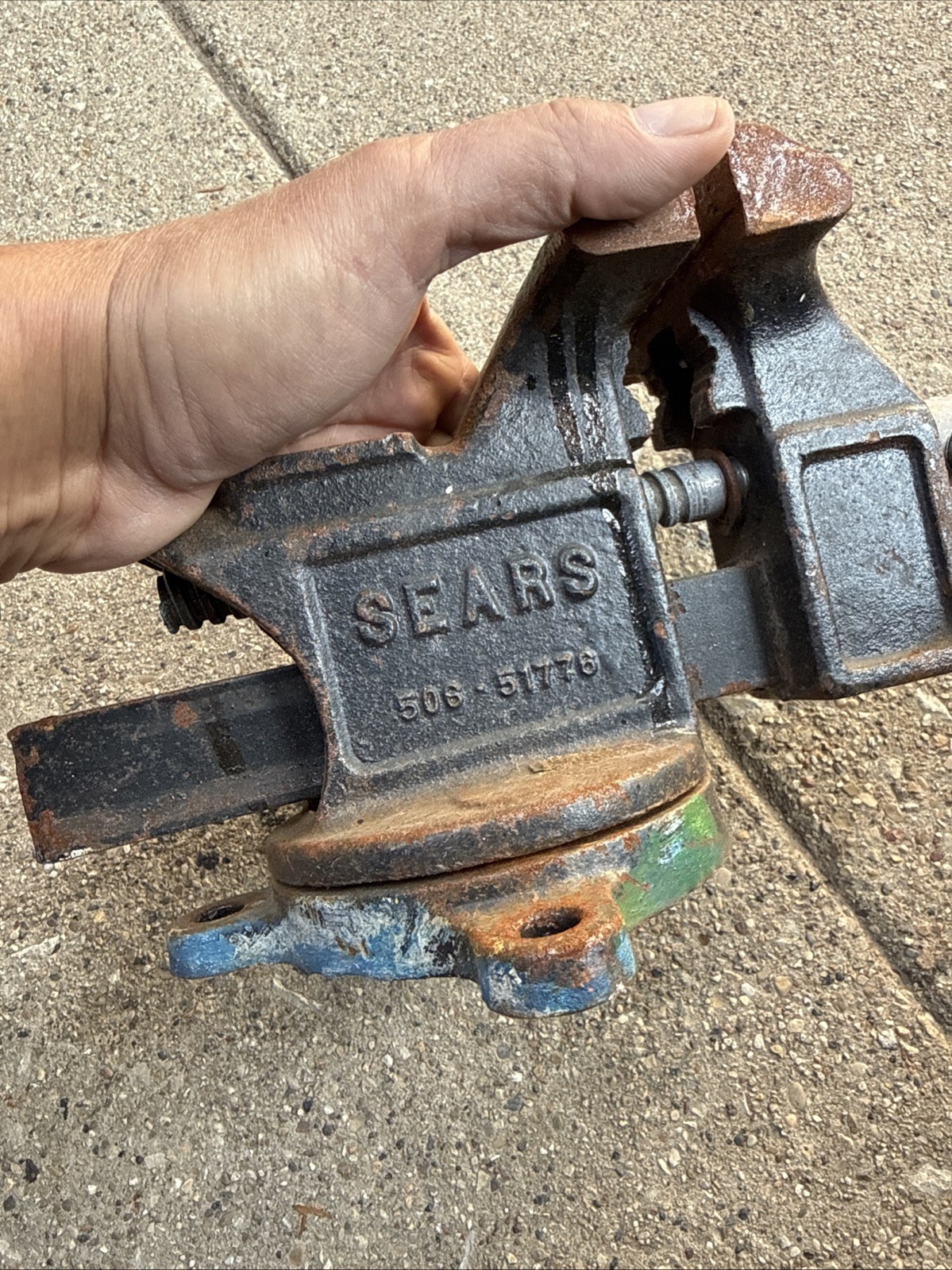 Vintage Sears Swivel Bench Top Vise and Anvil 506 51776 4″ Jaw Made In USA. Rare