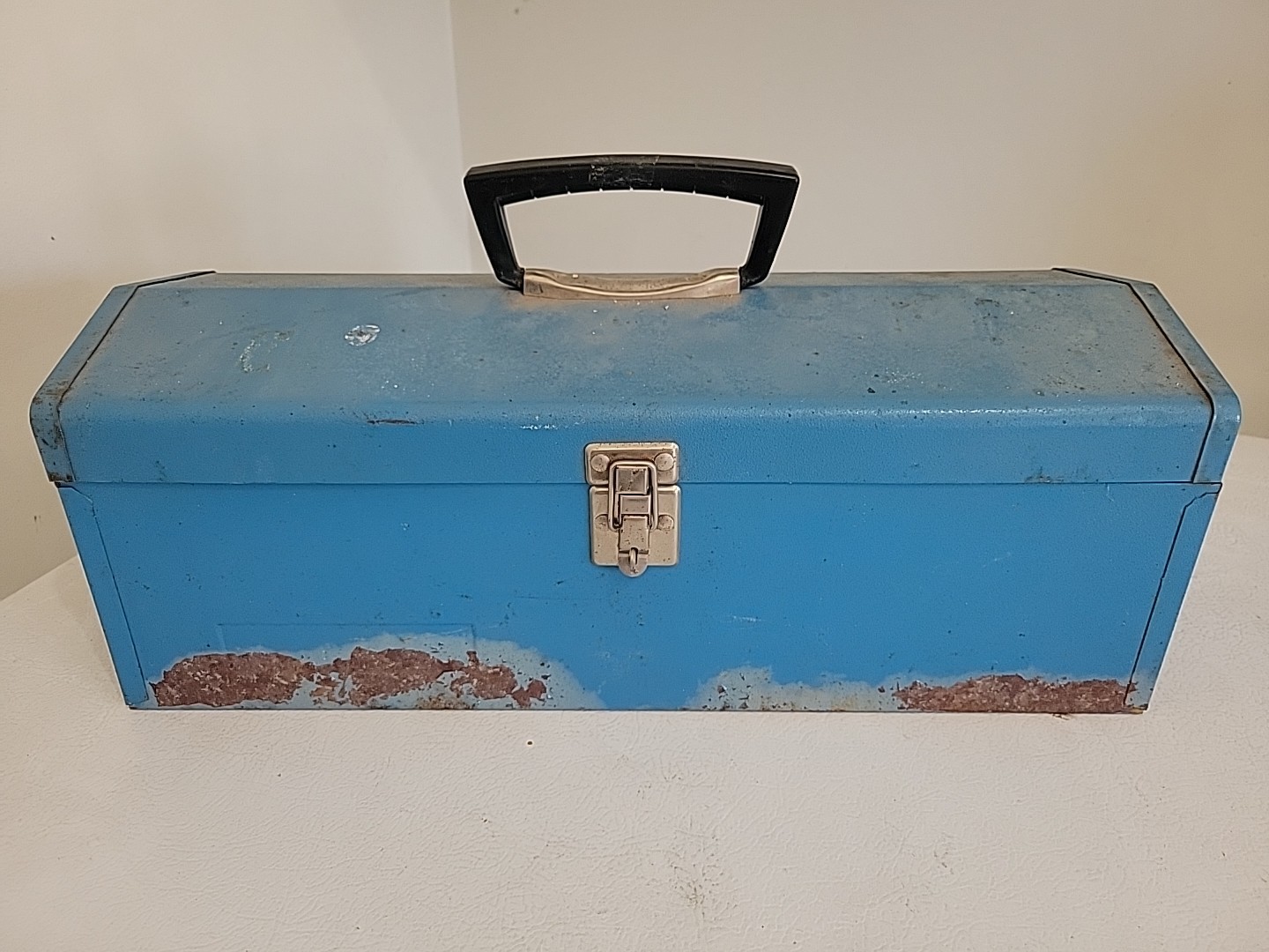 Vintage blue metal tool box with red tool tray 19 x7 x7