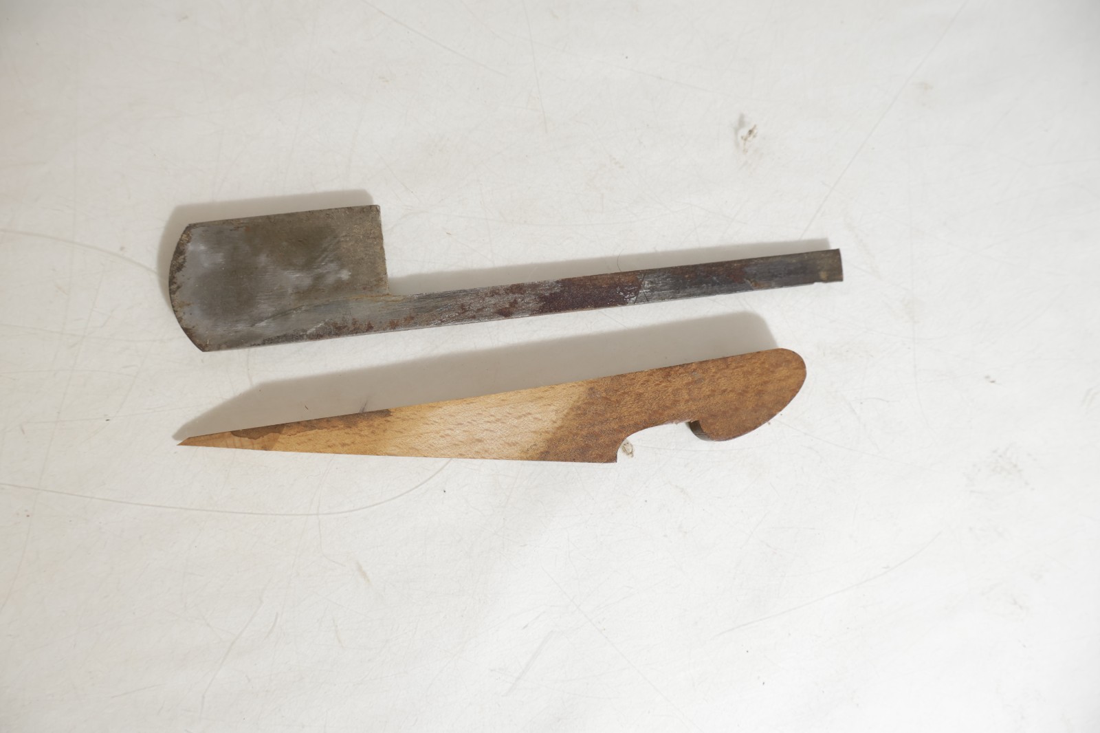 A & E BALDWIN NEW YORK ROUND BOTTOM WOOD PLANE IN VERY GOOD CONDITION lt 10 tg 4