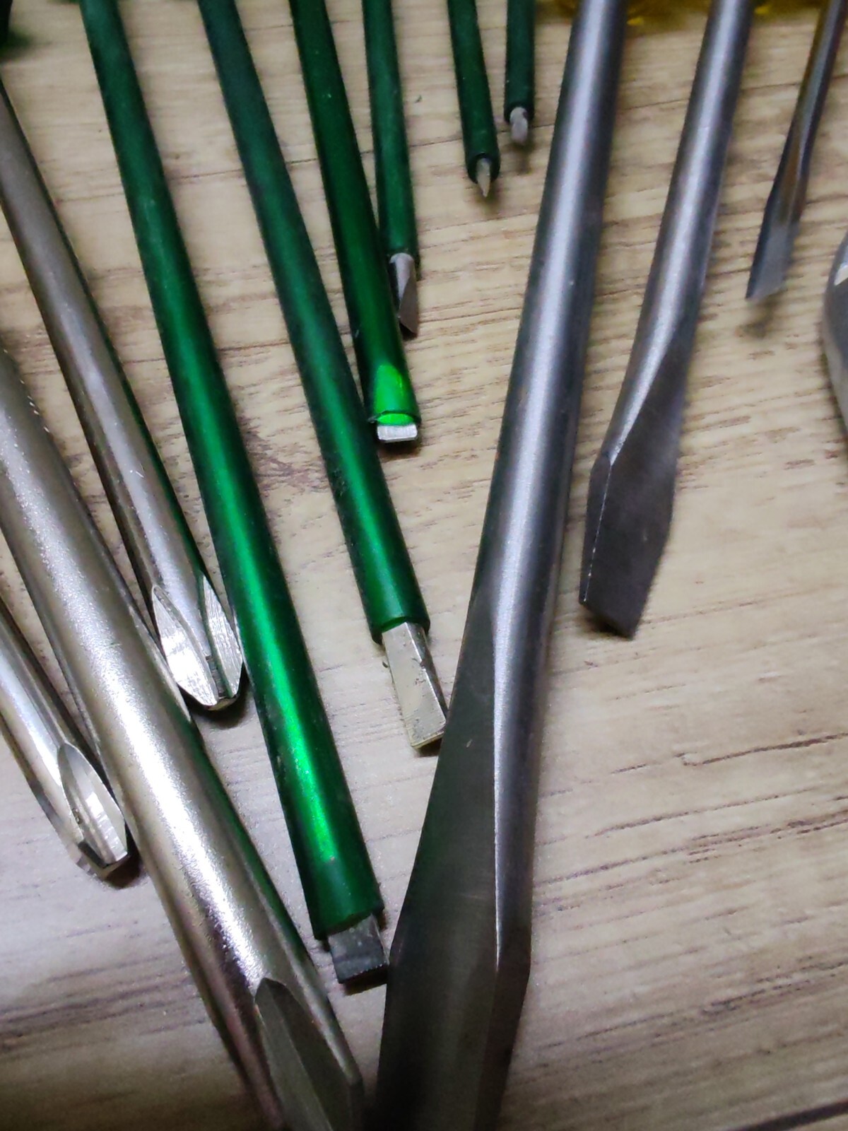 Alot of 20 Pcs New Vintage Screwdriver Panzer Stanley Irwin Proto Wiha