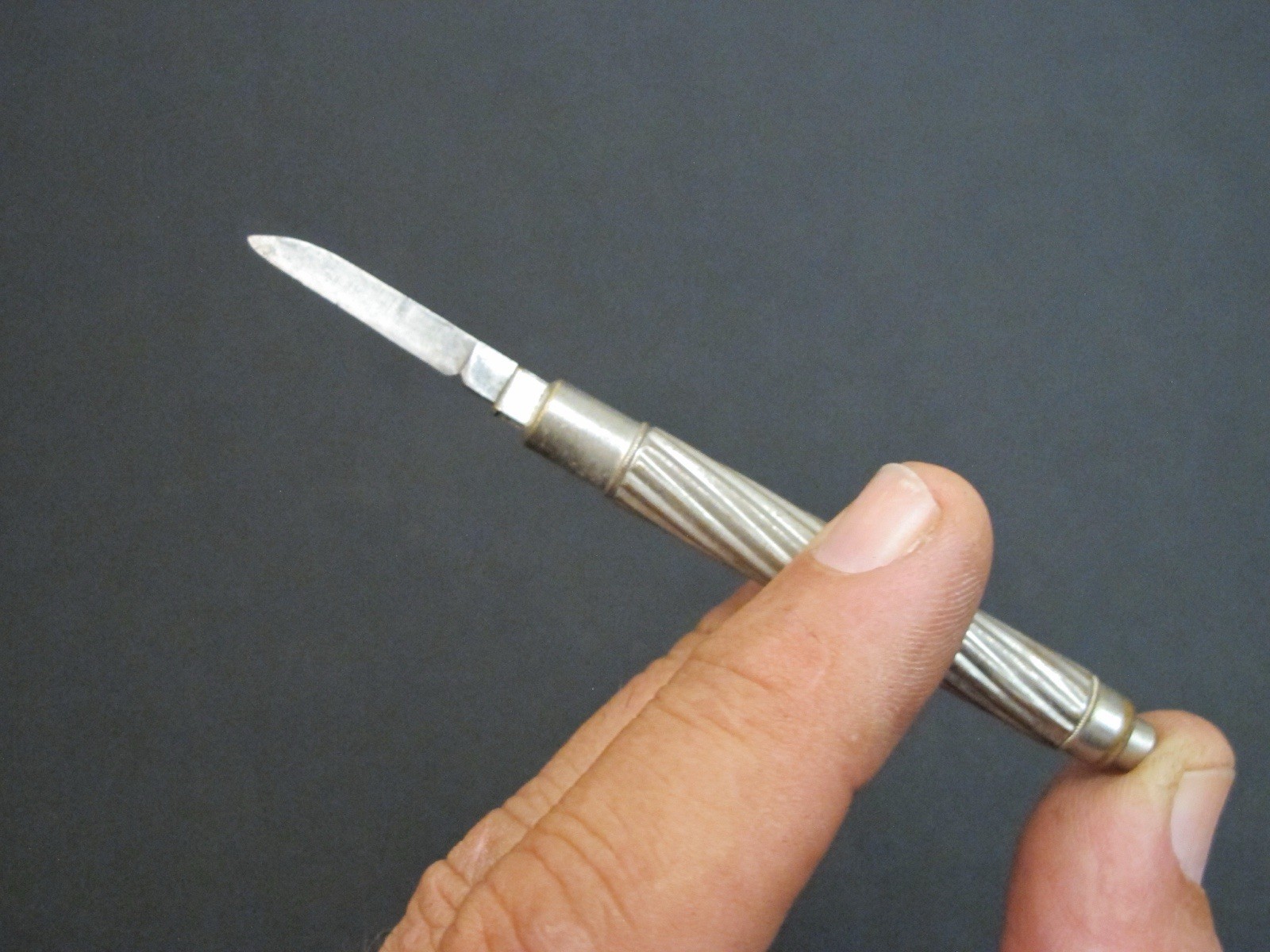 1883 “EAGLE PENCIL CO.” Gravity Pencil sharpener Packet Knife Antique Rare Tool