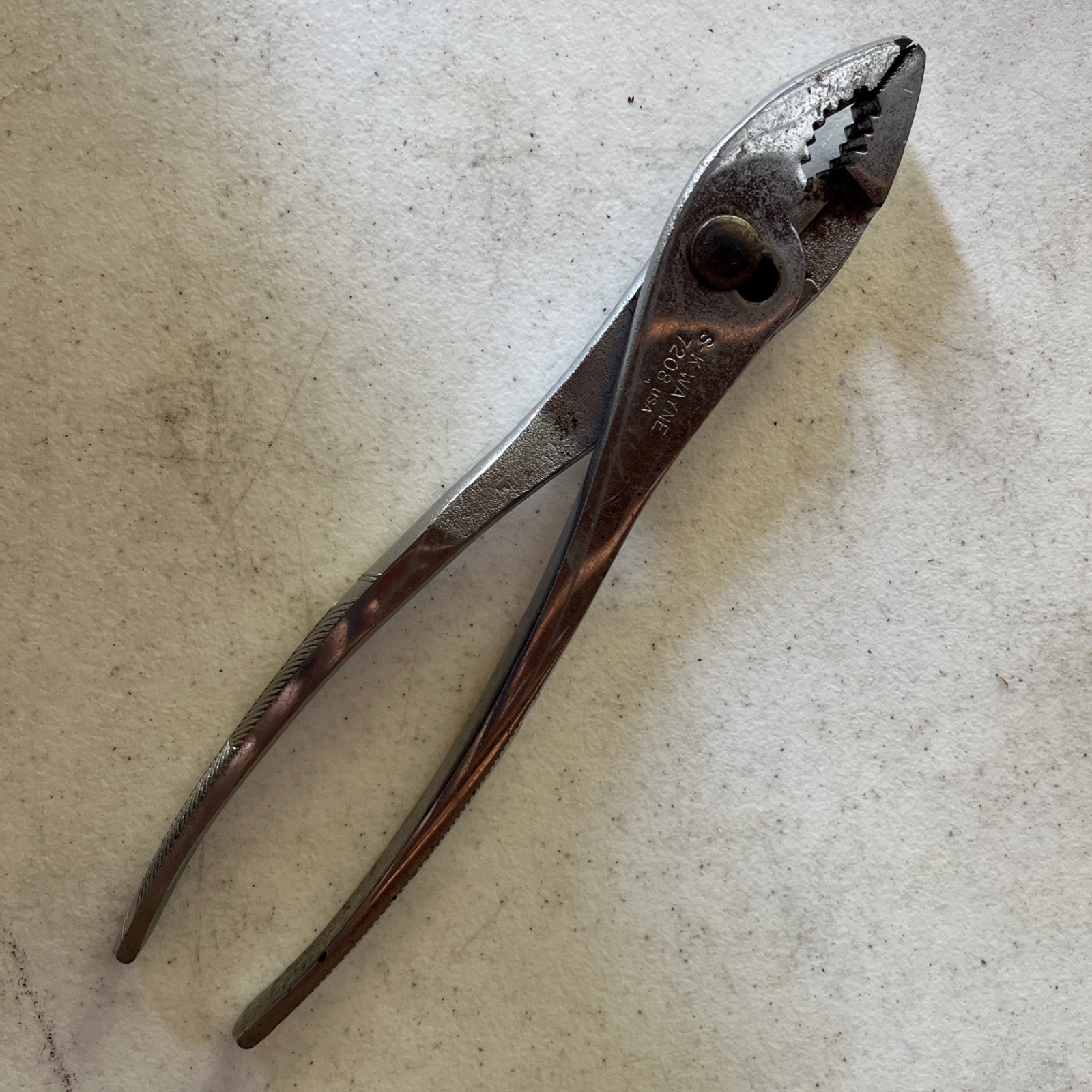 S-K WAYNE 7208 Vintage 8.5″ SLIP JOINT HOSE CLAMP PLIERS MADE IN THE USA.