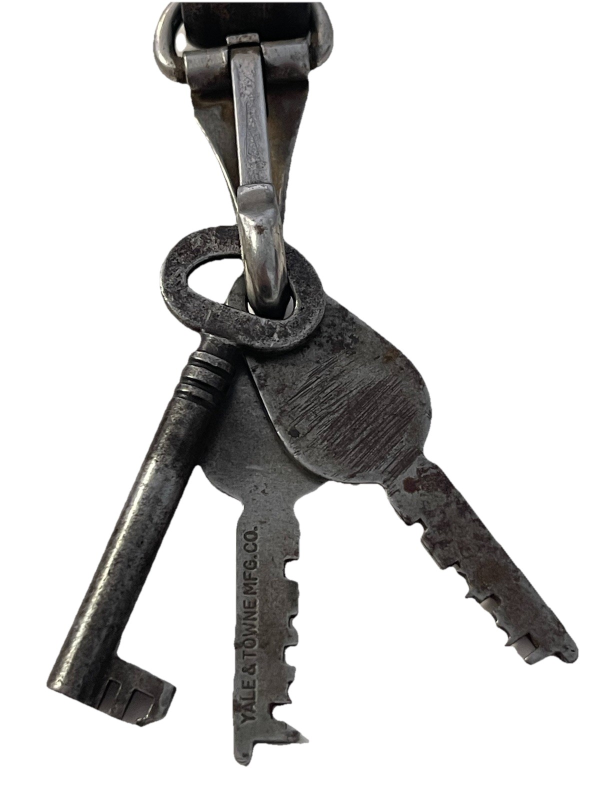 Vintage Antique Master Lock Lot Of 3 Keys And Old Leather Fob Keys Dont Fit Lock