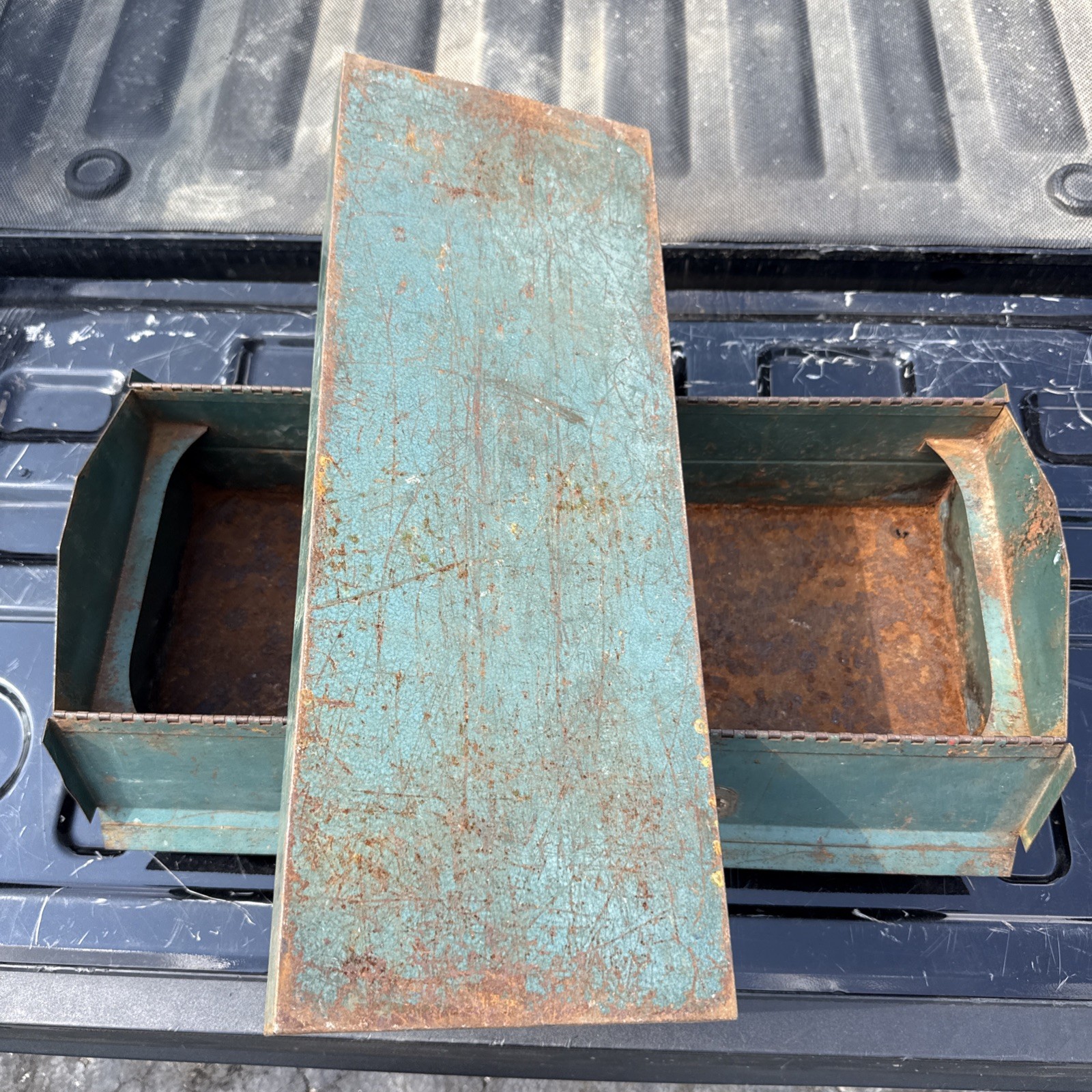 Western Auto Supply Wizard Tool Box w/ Tray 22″ Blue Green Metal Vintage