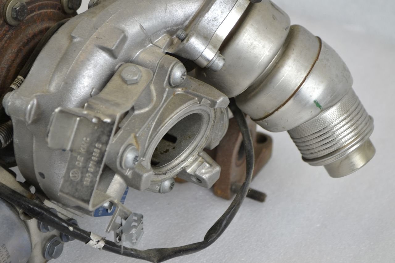 Original VW Golf 5 Turbocharger 2.0 TDI 03L253019N A693