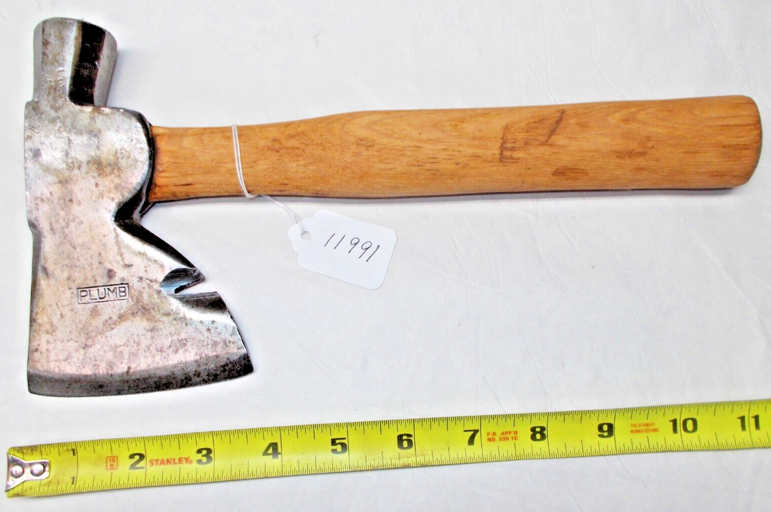 PLUMB Vtg. Carpenter’s Hatchet, 3-1/2″ Wide Bit, 11-5/8″ Long, 1 lbs. 13 Oz.