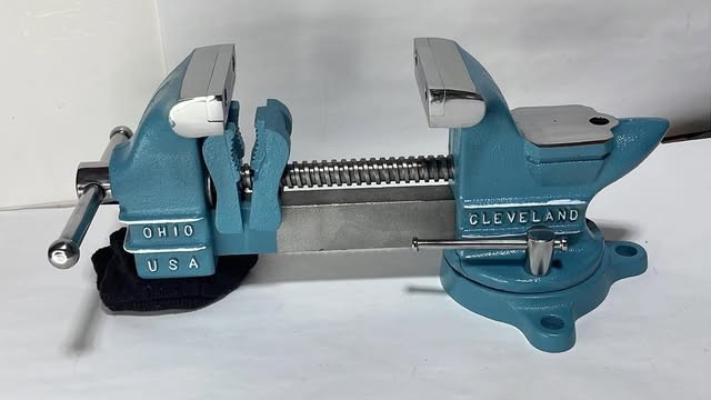 RESTORED Vtg COLUMBIAN Bench Vise C 43 Swivel Base 3″ Jaws Anvil/Horn USA C43