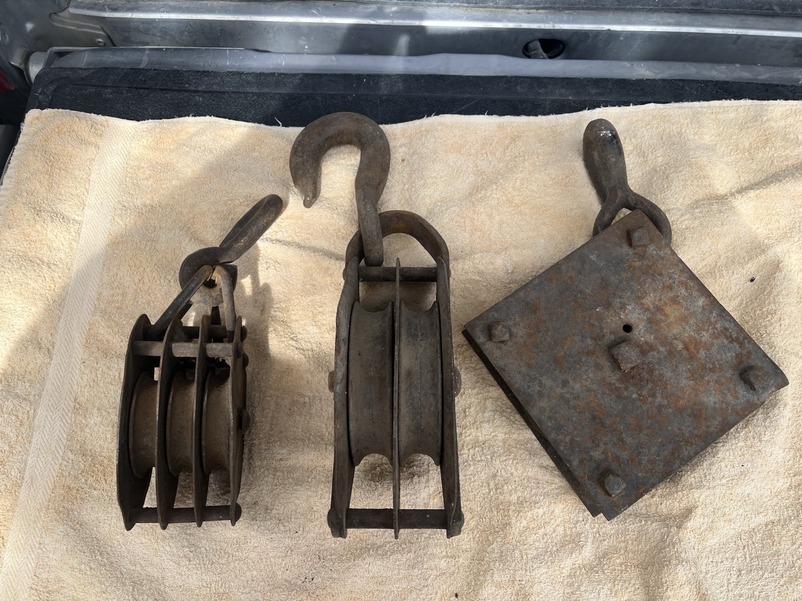 3 Set Vintage Barn Pulleys Single-Double-Triple All Roll And Work, Just As Found