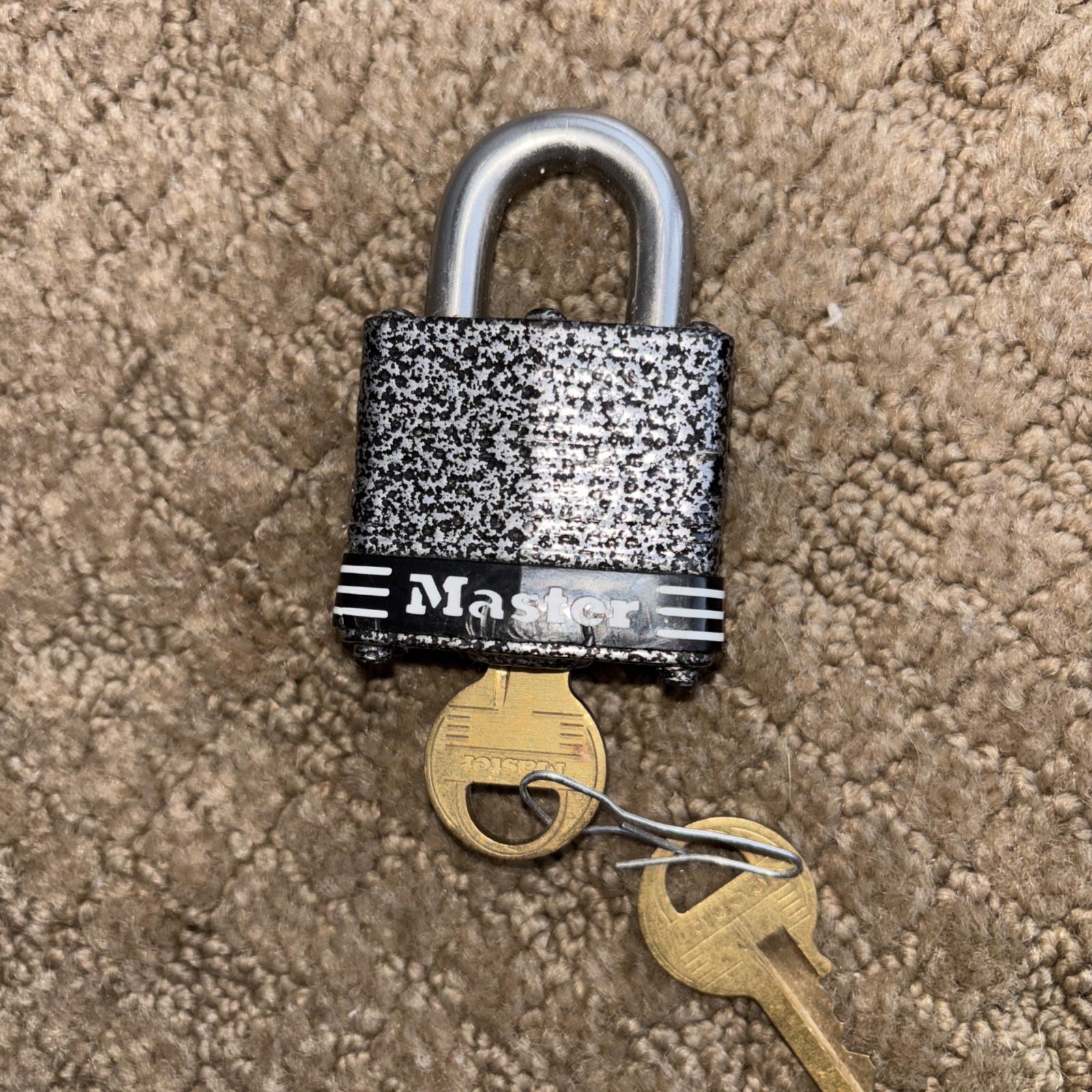 Master Padlock Stainless steel 2 Keys Solid Gray black speckled