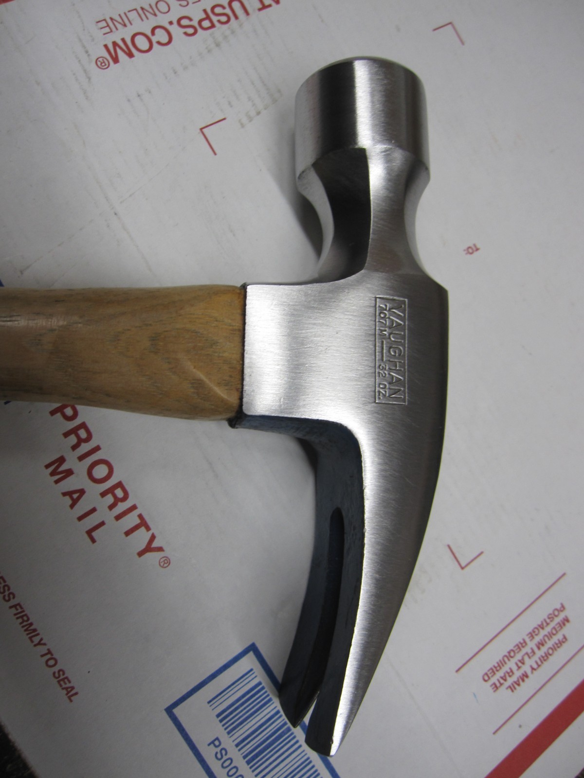 Vaughan 707M – 32 Oz. Corrugated Face Framing Hammer ( Nice )