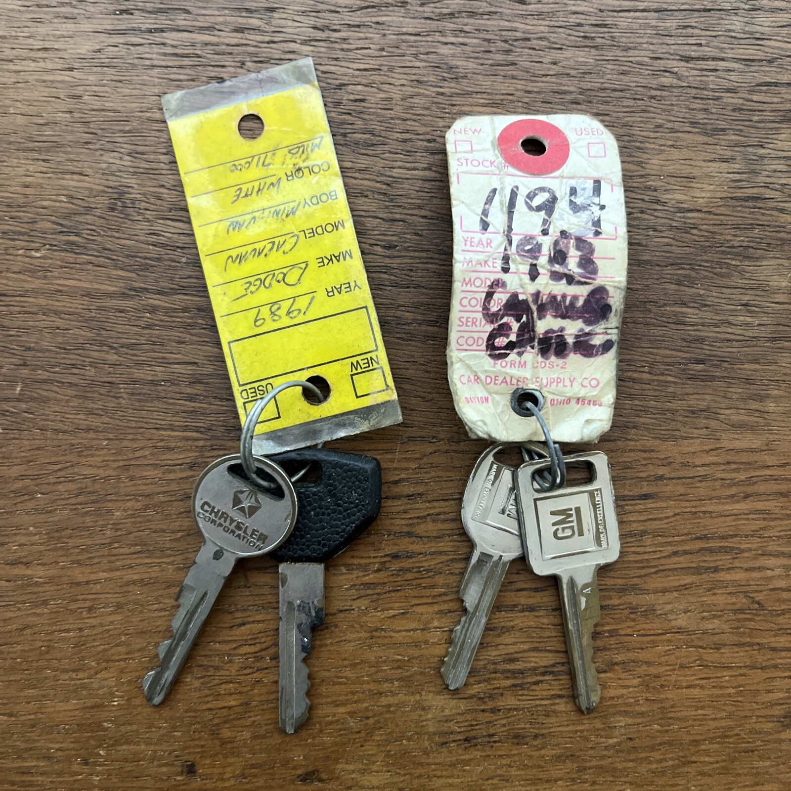 Vintage Set of Automotive Keys Set of 4 GM General Motors & Chrysler