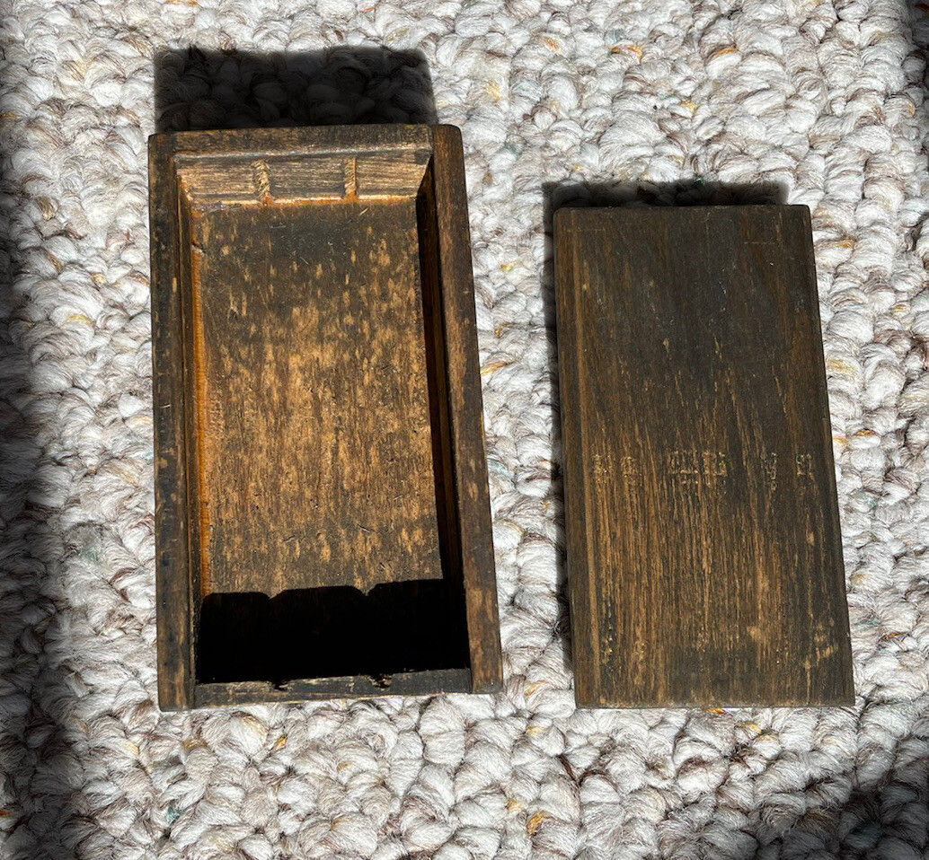 Vintage 3″ X 1 1/4″ S. W. Card MFG CO DIES SCREW PLATES Wooden Box – Empty