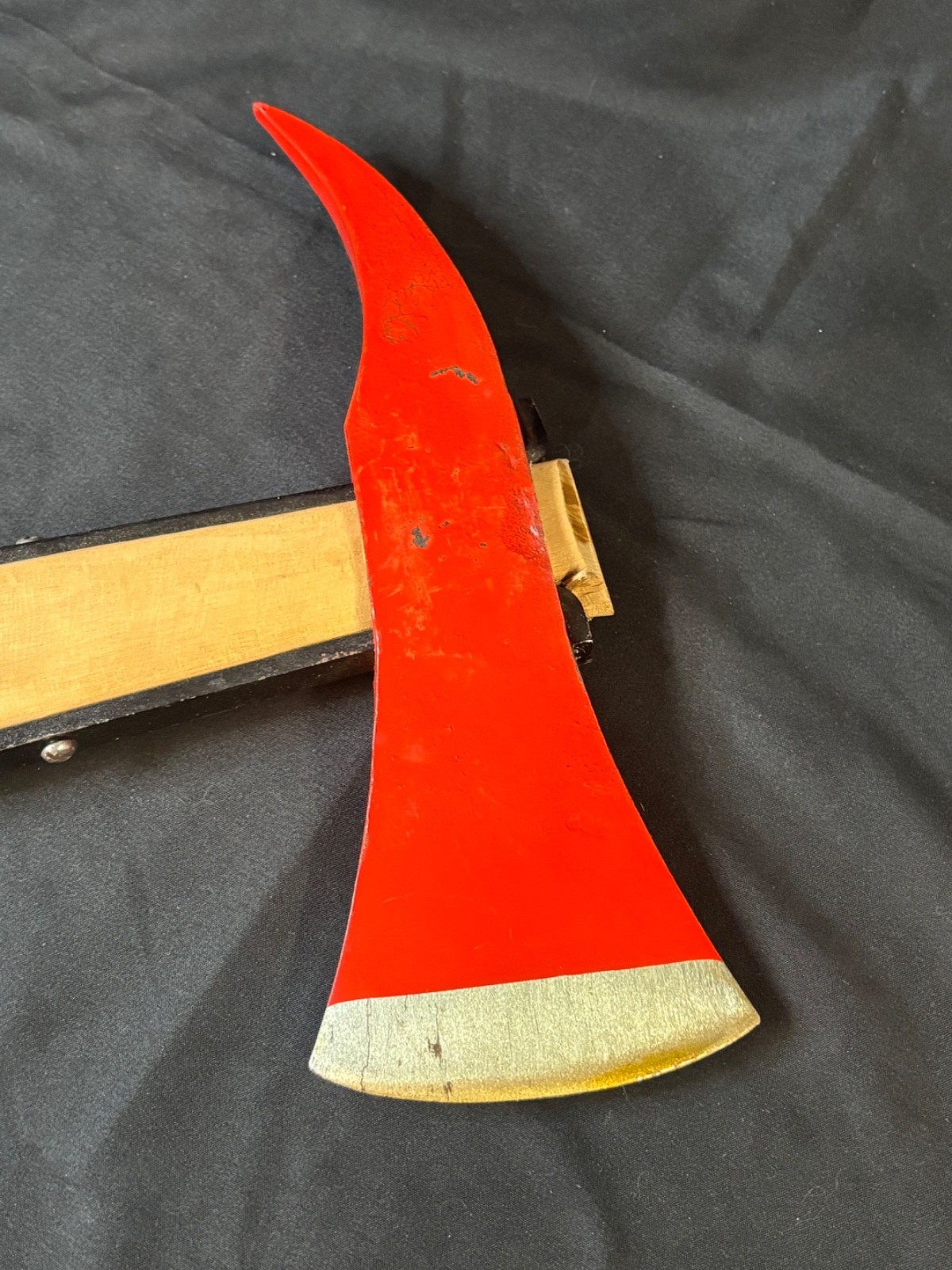 Vintage NOS Sater Banko Sweden Firefighter Axe – 66 cm Handle – Swedish Fire Axe