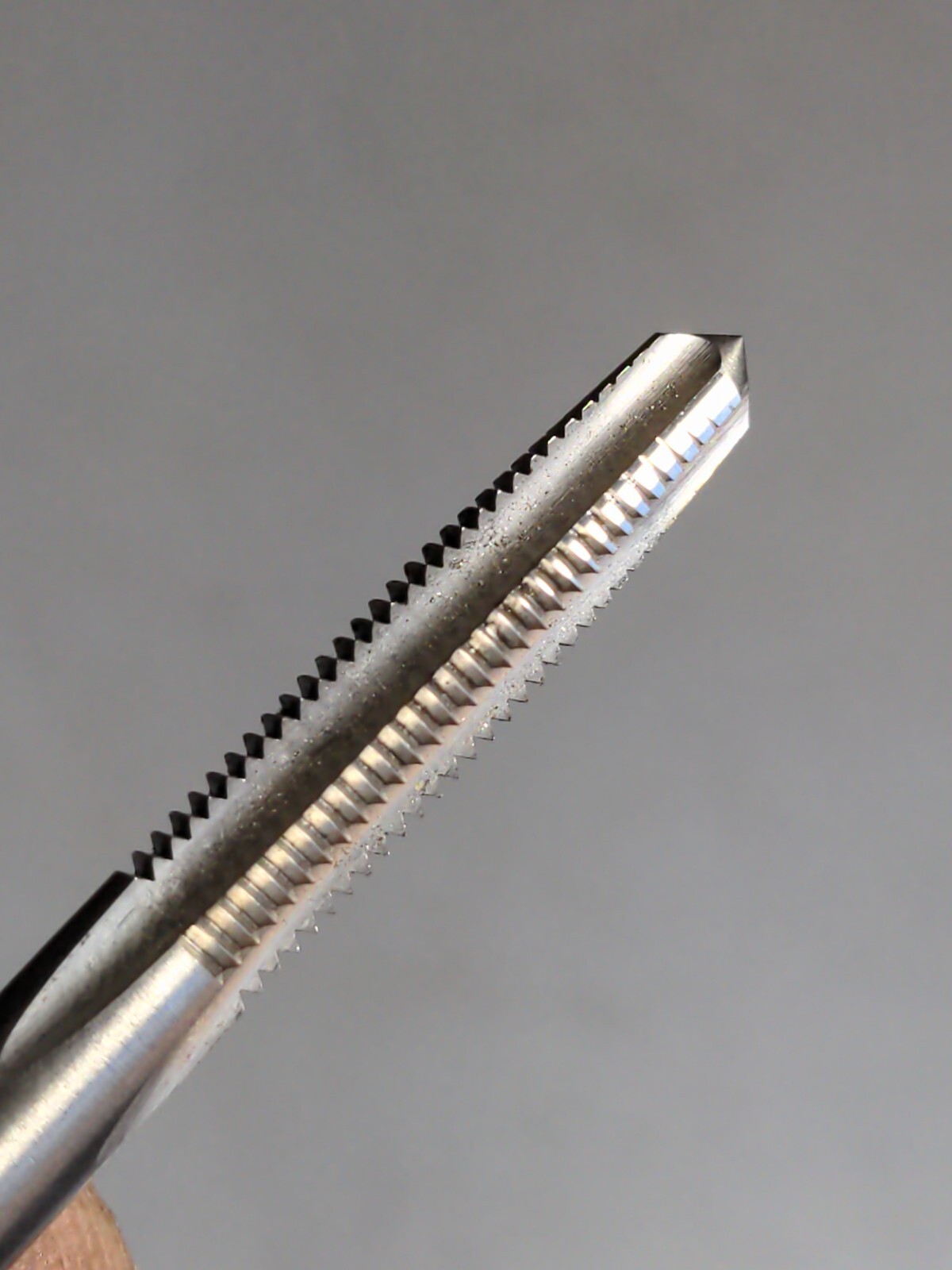 Greenfield Tap Wrench Handle 3/16″ w/ tap Besly 1/4″ 28NF GH3