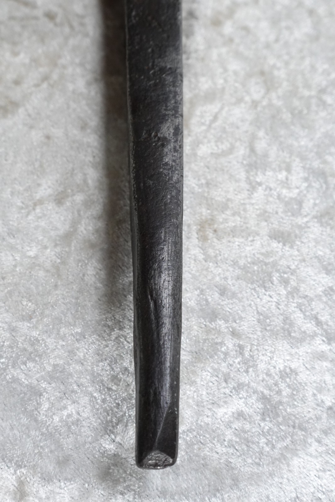 Vintage 18″ WARREN Dirt Pick Axe No. 5 Head Only 4.26 Lbs
