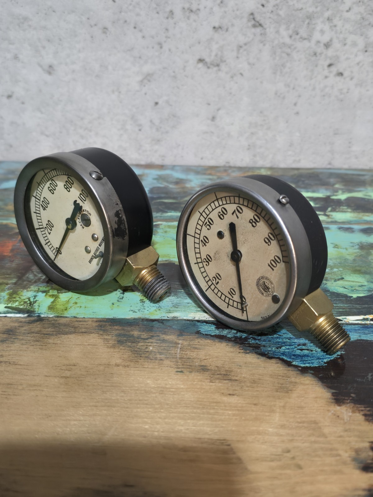 Vintage J.P. Marsh and Moto Meter Gauge & Equip Corp Pressure Gauges – Lot of 2