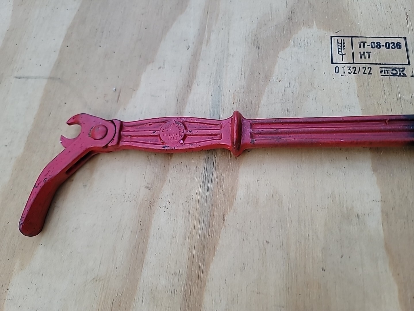 Vintage BRIDGEPORT Hardware No. 56 SUREGRIP Nail Puller Tool Made in USA