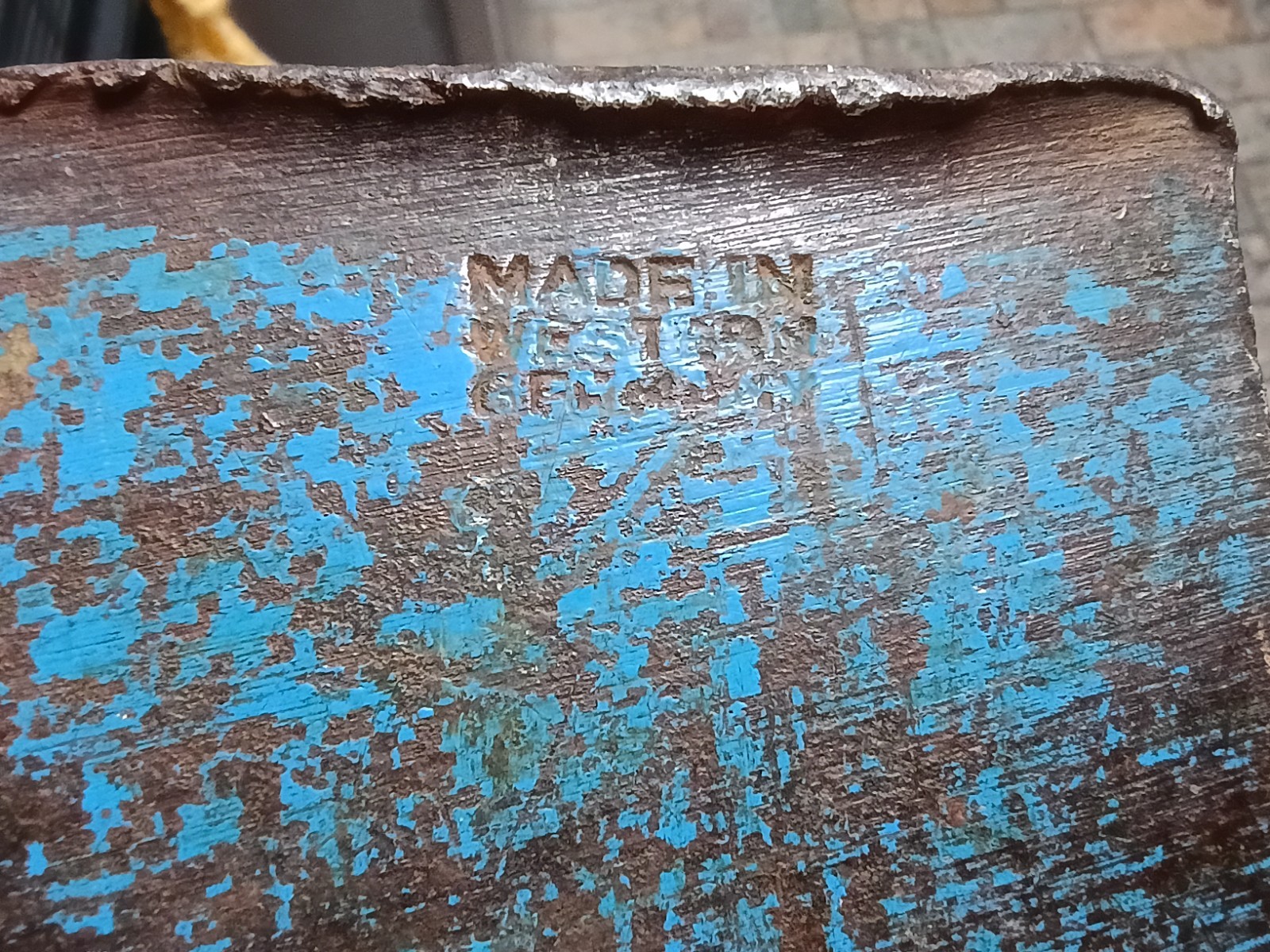 Vintage 2-1/4 Lb West western Germany axe hatchet.